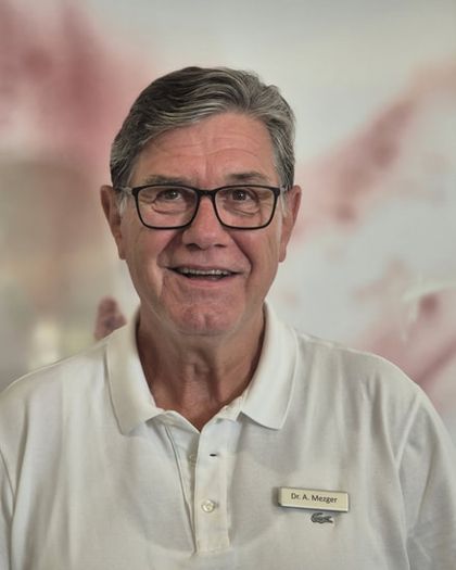 Dr. Axel Mezger